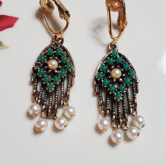 Green & Goldtone Sarah Coventry Jewelry Set - Picture 5 of 5